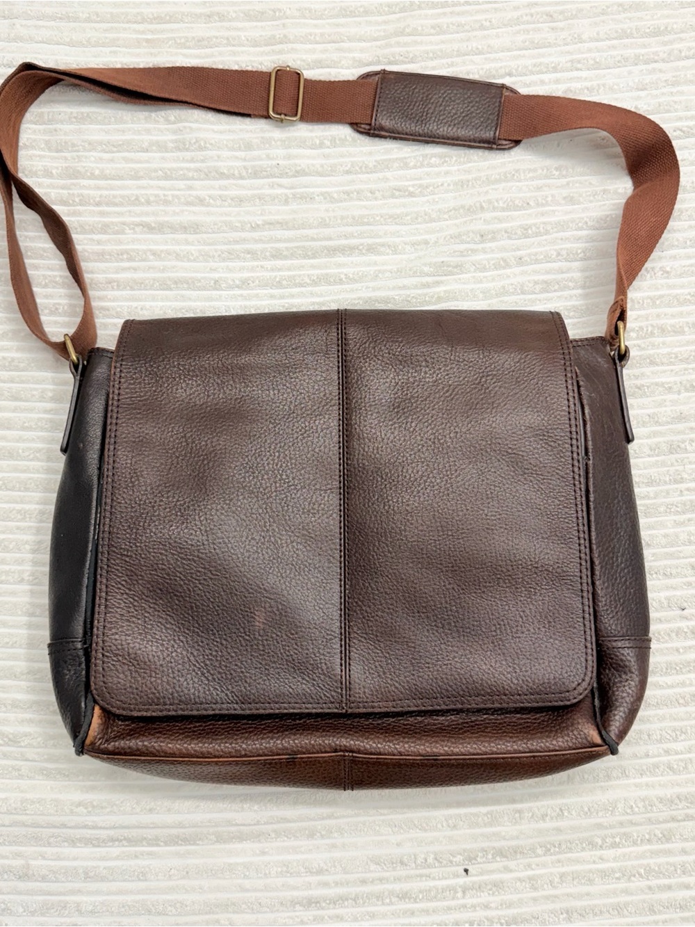 Marks & Spencer Brown Leather Messenger Bag - Classic Travel Crossbody - Picture 1 of 9